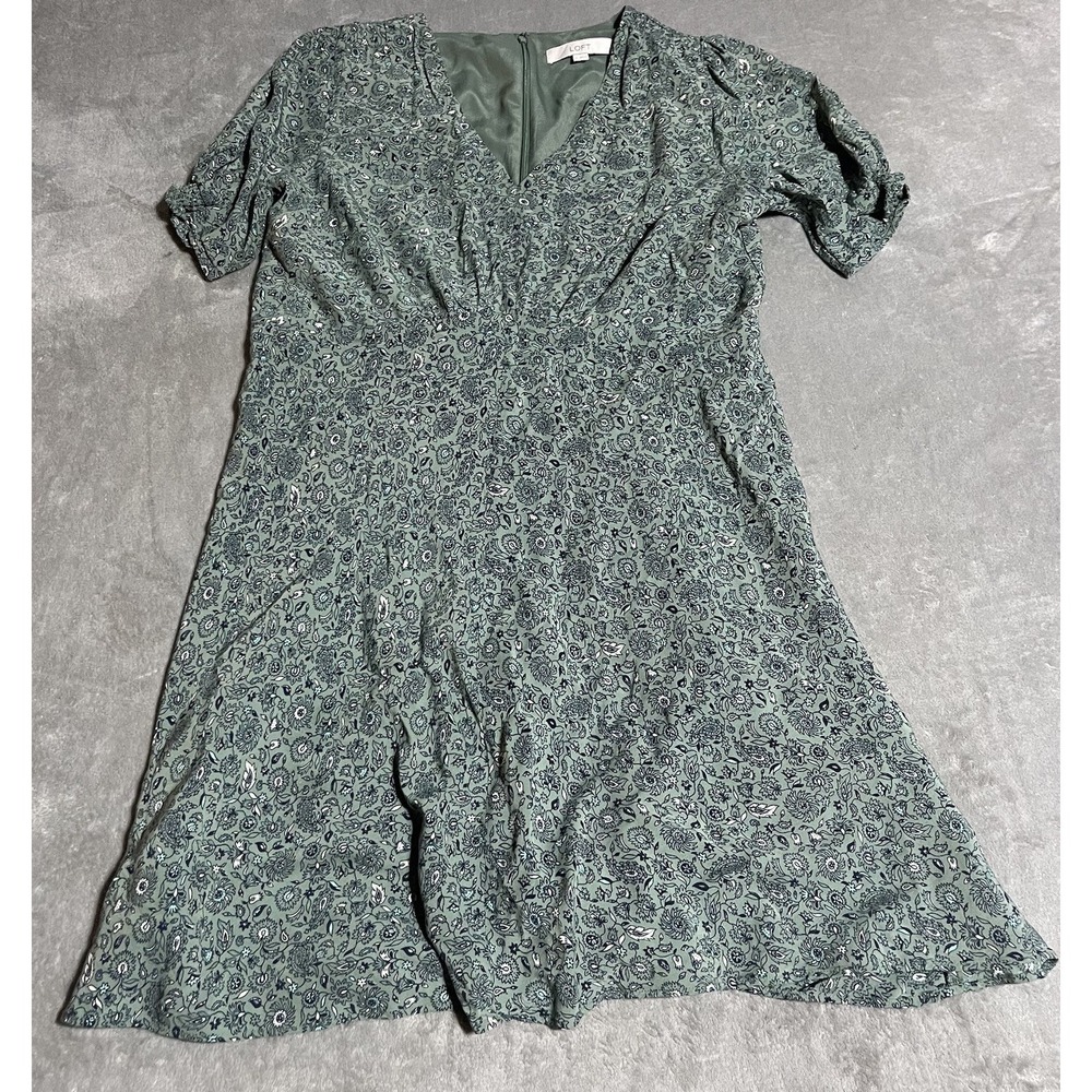 Ann Taylor LOFT Dress Womens 14 Green Floral Short Sleeve V Neck A-Line Whimsy